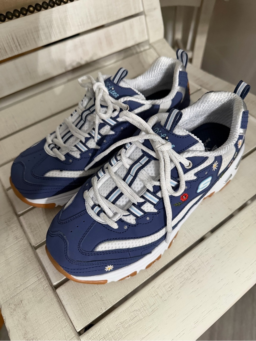 Skechers Ladies D’Lites Navy and White Wide Width Shoes
